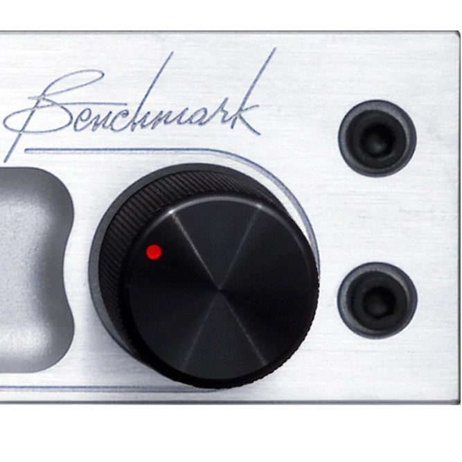 Benchmark DAC1 Pot closeup