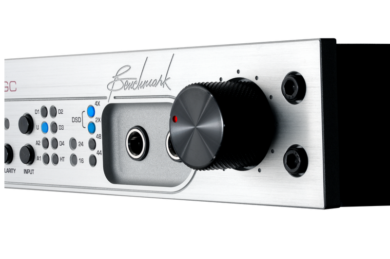 Benchmark DAC2 Silver - closeup